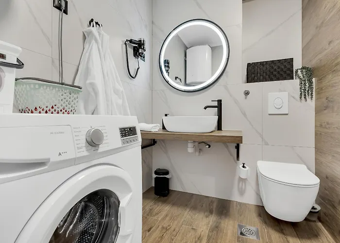 Sanja Center * 마카르스카