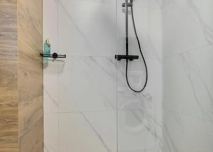 아파트 Sanja Center *